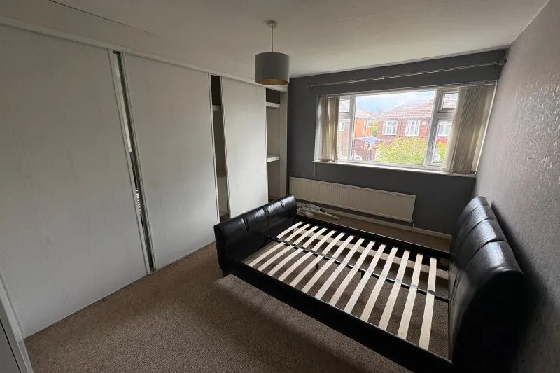 4 bed Semi-Detached House For Auction