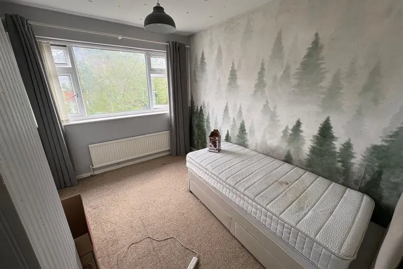 4 bed Semi-Detached House For Auction