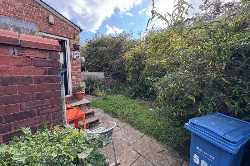 3 bed End Terrace House For Auction