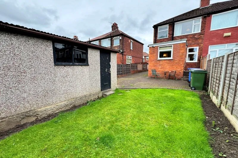 3 bed Semi-Detached House For Auction