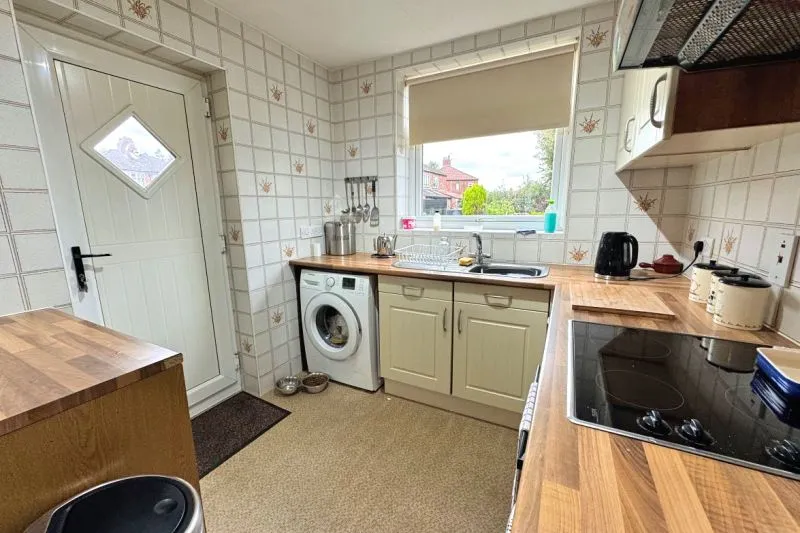3 bed Semi-Detached House For Auction