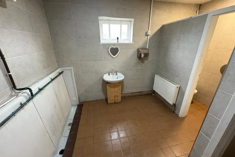 3 bed Mixed Use Commercial For Auction