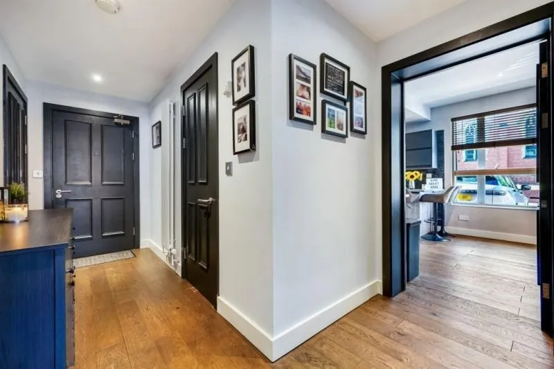 2 bed Apartment For Auction