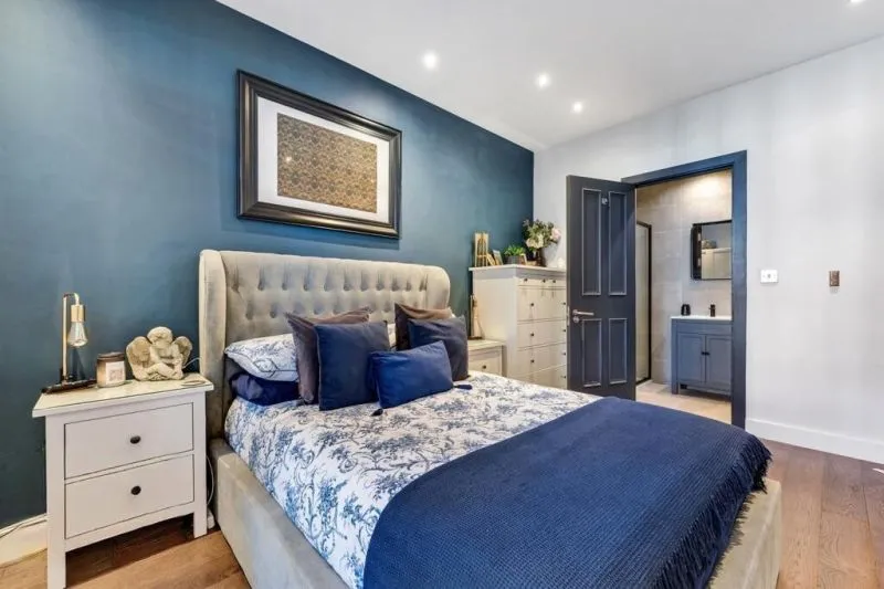 2 bed Apartment For Auction