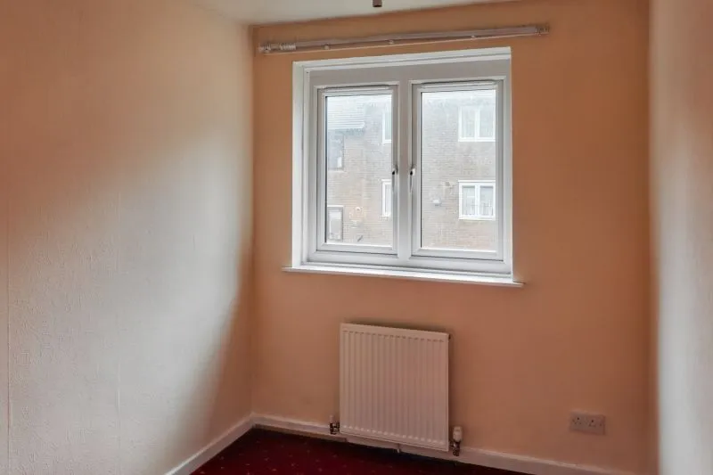 3 bed Townhouse House For Auction