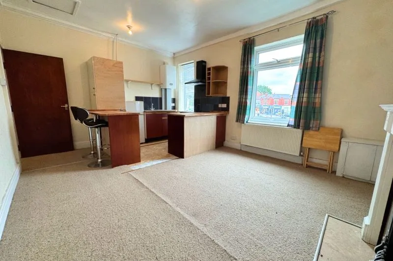 1 bed Mixed Use Commercial For Auction