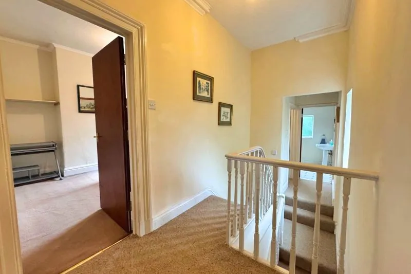 1 bed Mixed Use Commercial For Auction