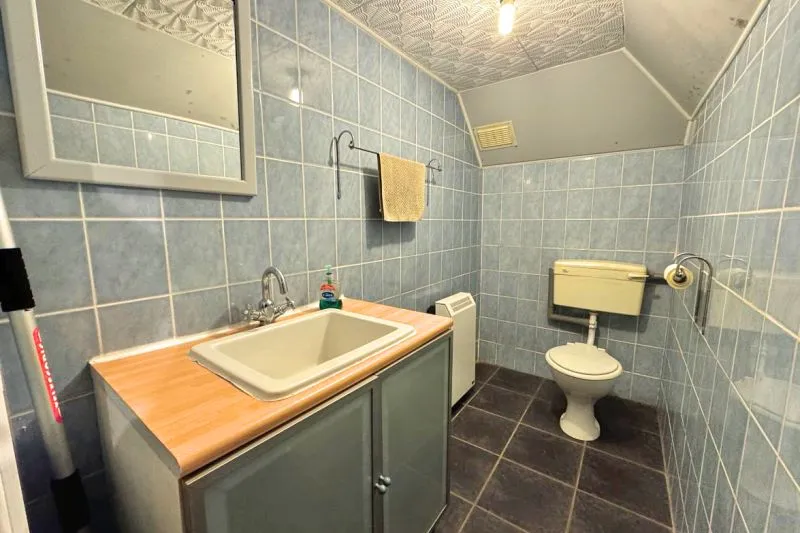 1 bed Mixed Use Commercial For Auction