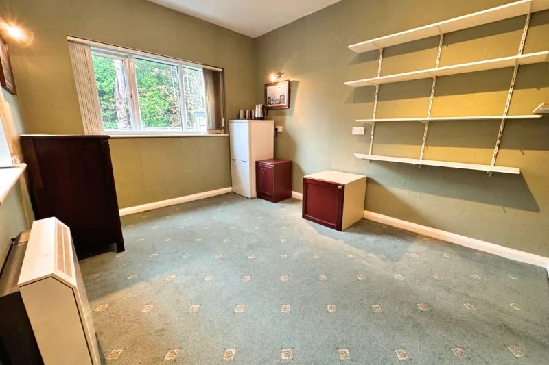 1 bed Mixed Use Commercial For Auction
