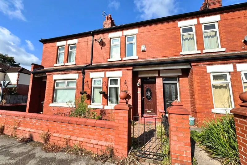 3 bed End Terrace House For Auction