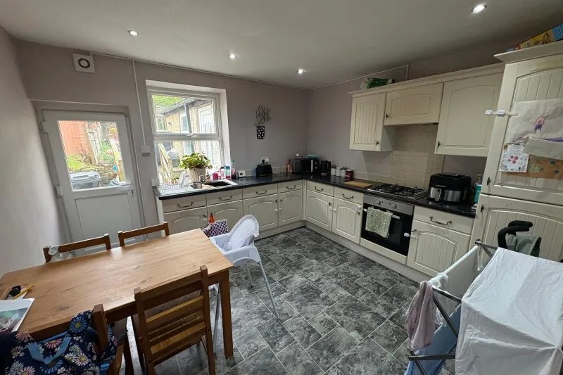 2 bed Terraced House For Auction