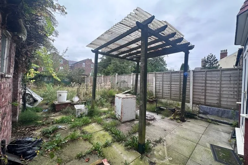 3 bed Semi-Detached House For Auction