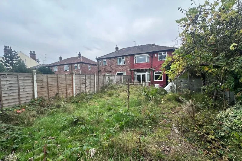 3 bed Semi-Detached House For Auction