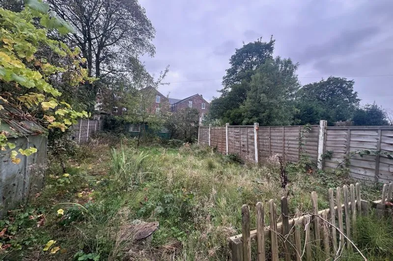 3 bed Semi-Detached House For Auction