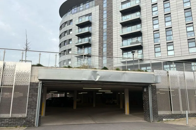 2 bed Apartment For Auction