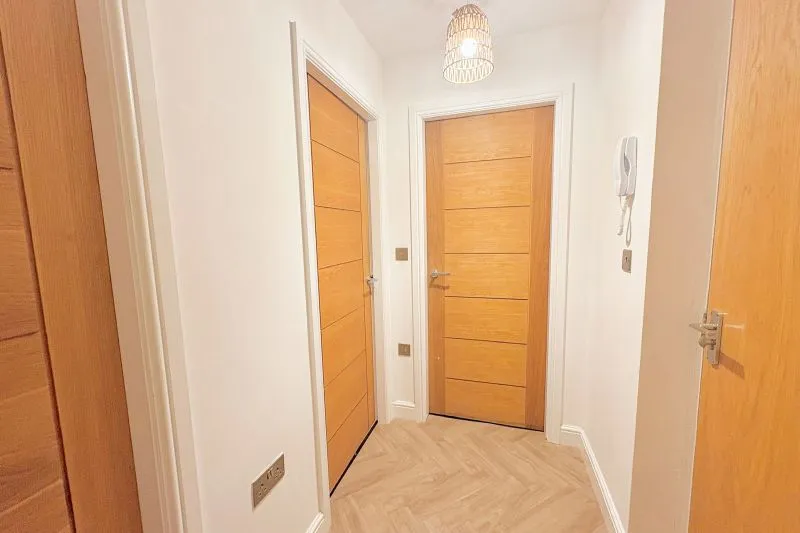1 bed Apartment For Auction