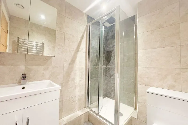 1 bed Apartment For Auction