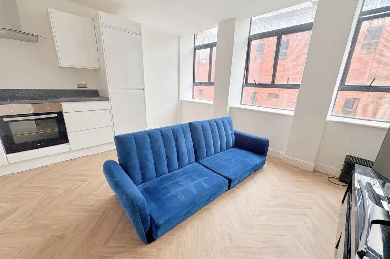 1 bed Apartment For Auction