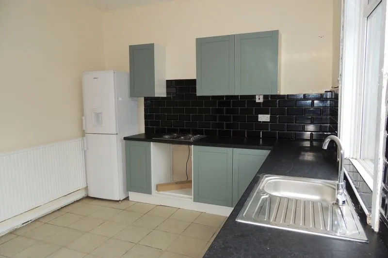 3 bed Terraced House For Auction