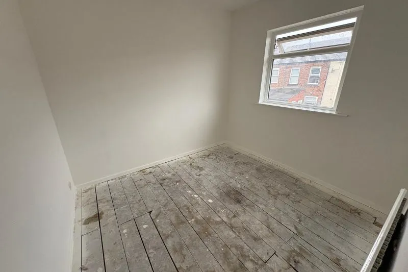 3 bed Terraced House For Auction