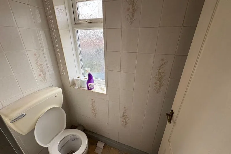 3 bed End Terrace House For Auction