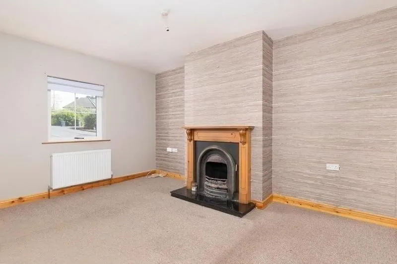 3 bed Terraced House For Auction