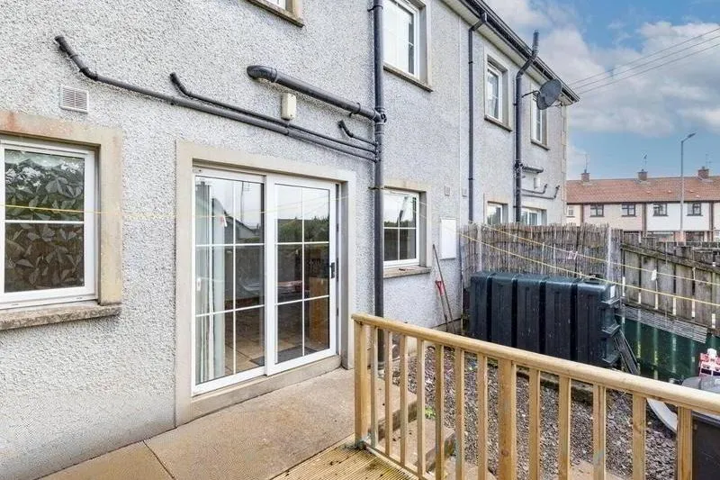 3 bed Terraced House For Auction