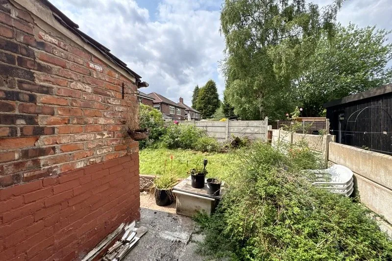 3 bed Semi-Detached House For Auction