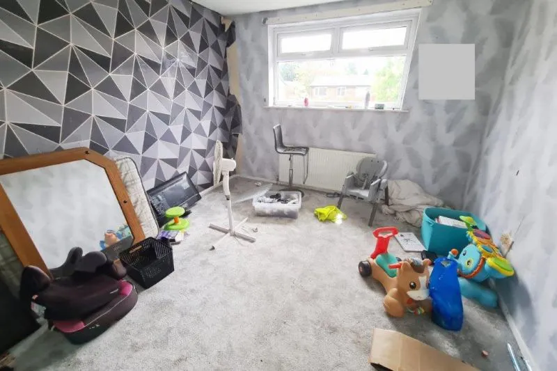 3 bed Terraced House For Auction
