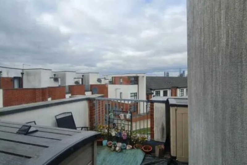 4 bed Townhouse House For Auction