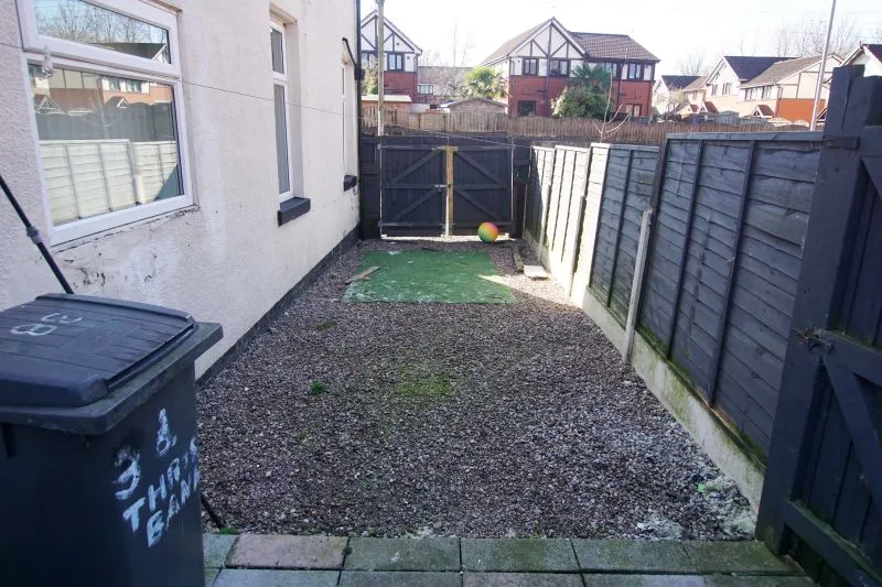 2 bed End Terrace House For Auction