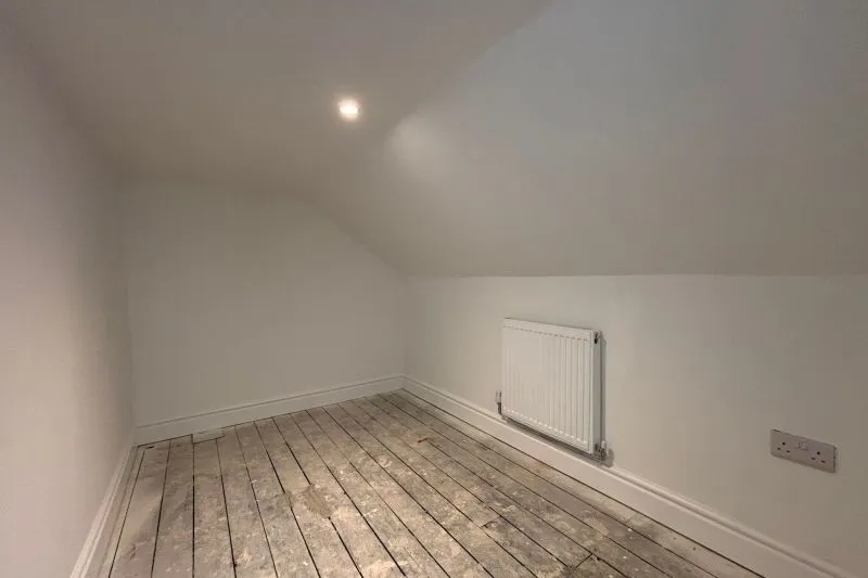 4 bed End Terrace House For Auction