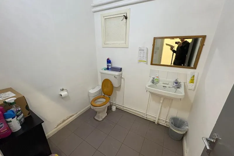 Office Commercial For Auction