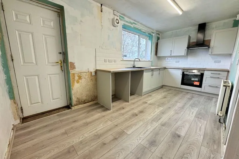 3 bed Terraced House For Auction