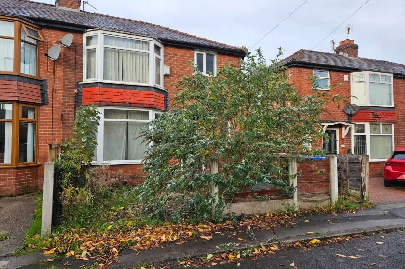 3 bed Semi-Detached House For Auction