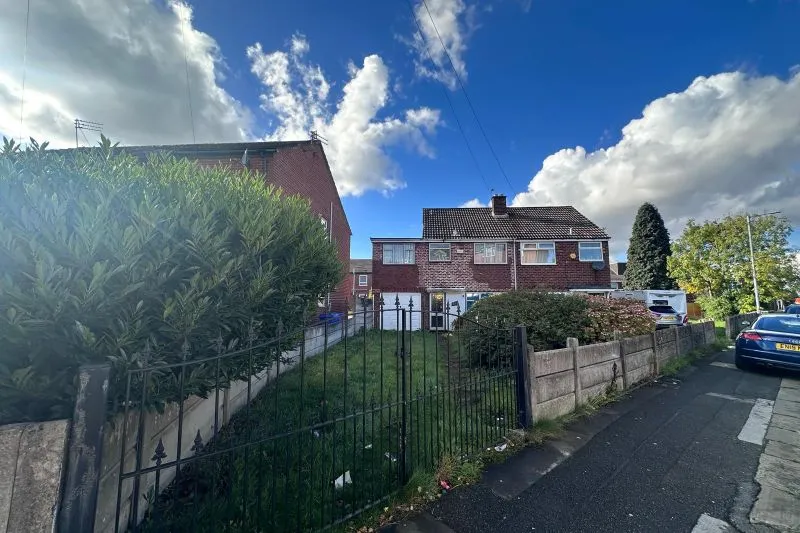 3 bed Semi-Detached House For Auction