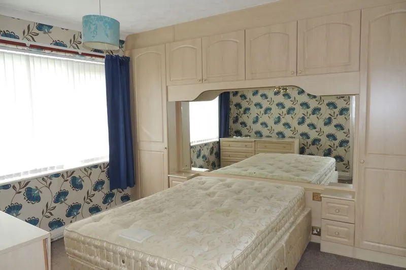 3 bed Semi-Detached House For Auction