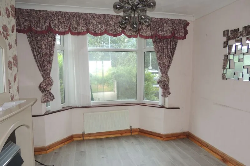 3 bed Semi-Detached House For Auction