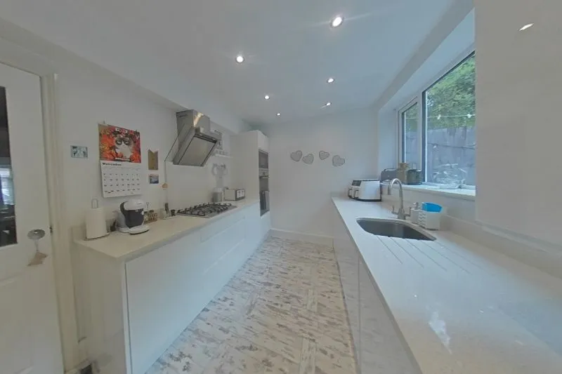 3 bed Terraced House For Auction