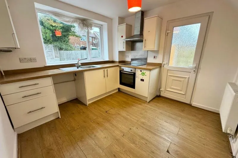 3 bed Terraced House For Auction