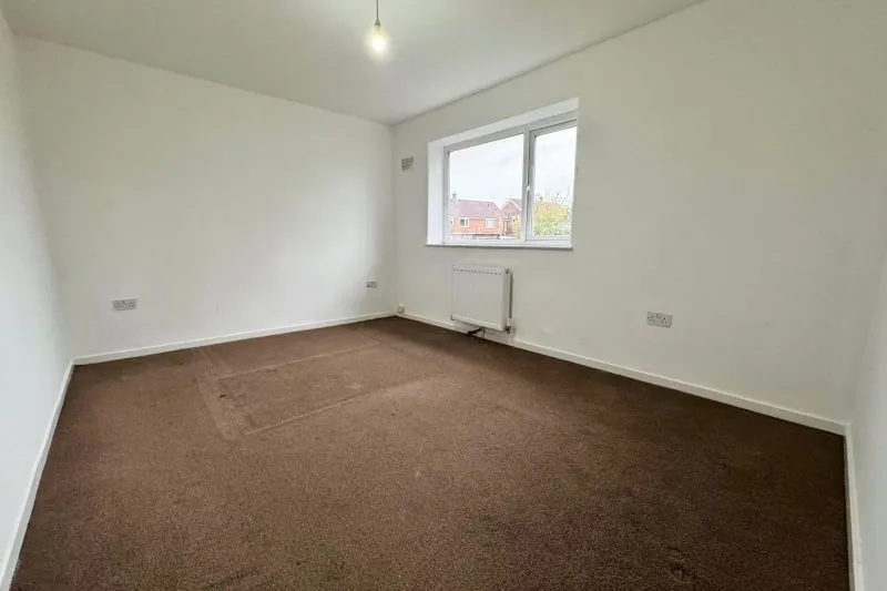 3 bed Terraced House For Auction