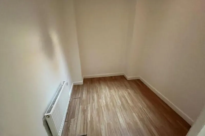 3 bed Terraced House For Auction