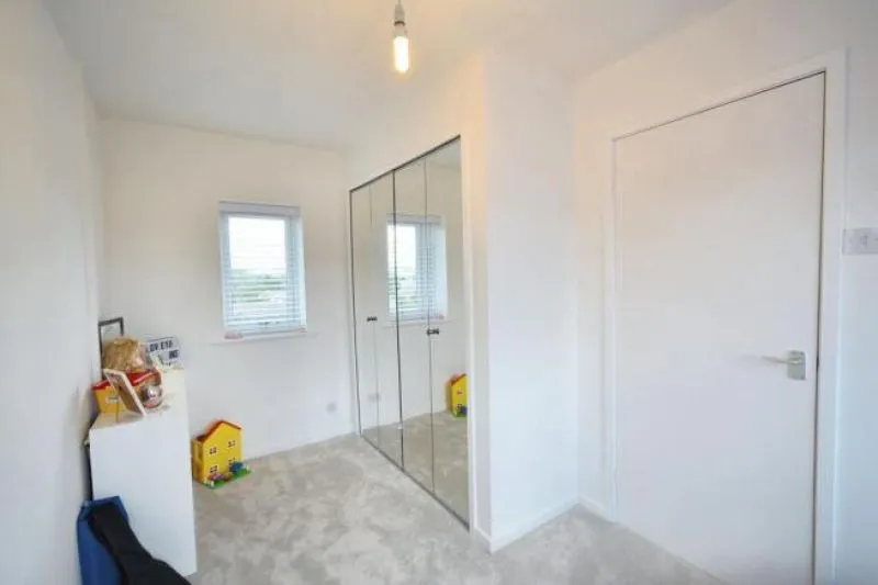 3 bed Semi-Detached House For Auction