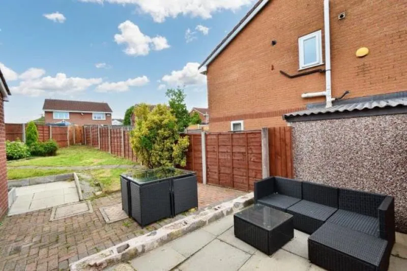 3 bed Semi-Detached House For Auction