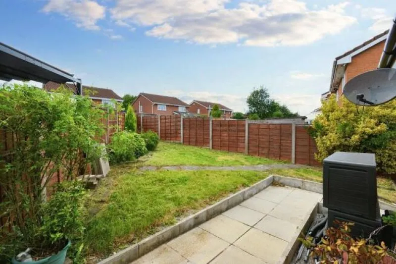 3 bed Semi-Detached House For Auction