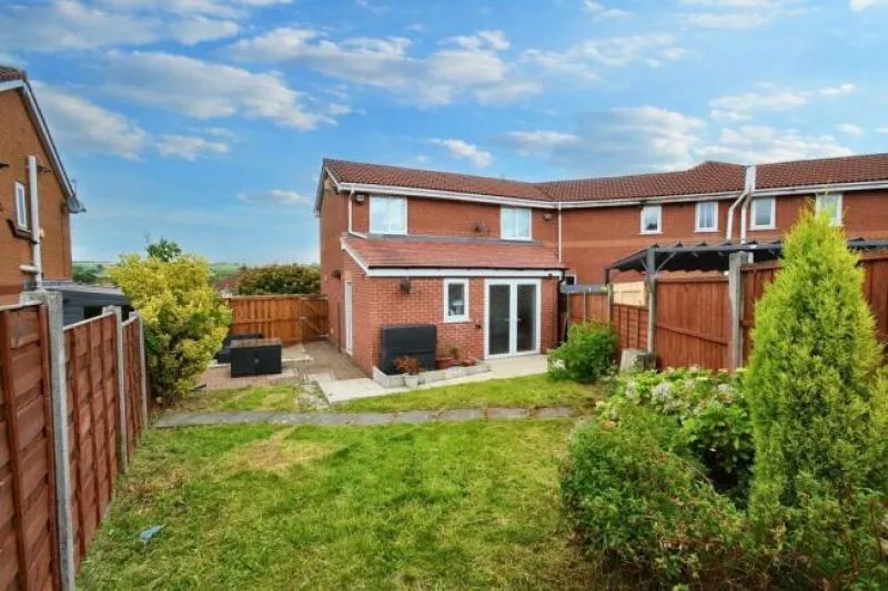 3 bed Semi-Detached House For Auction