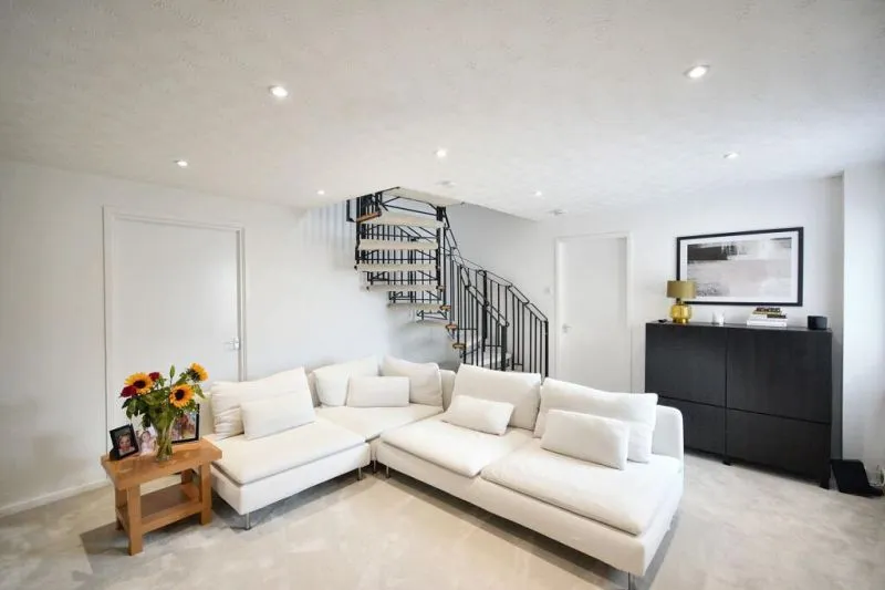 3 bed Semi-Detached House For Auction