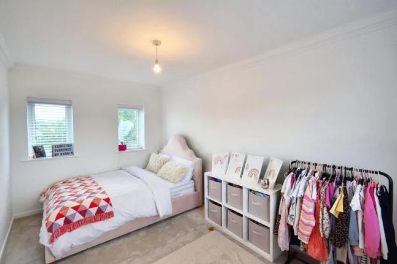 3 bed Semi-Detached House For Auction