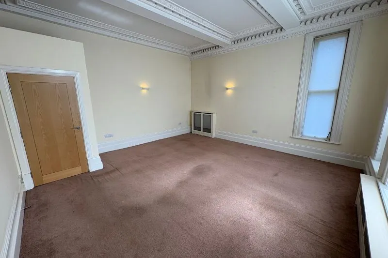 2 bed Ground Floor Apartment For Auction
