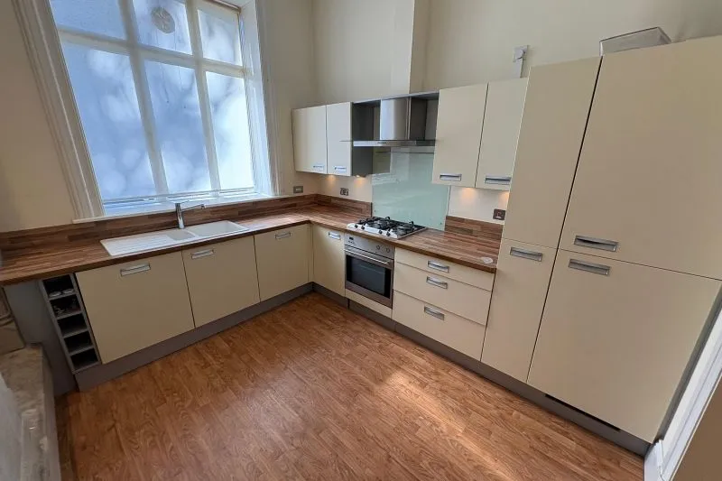 2 bed Ground Floor Apartment For Auction